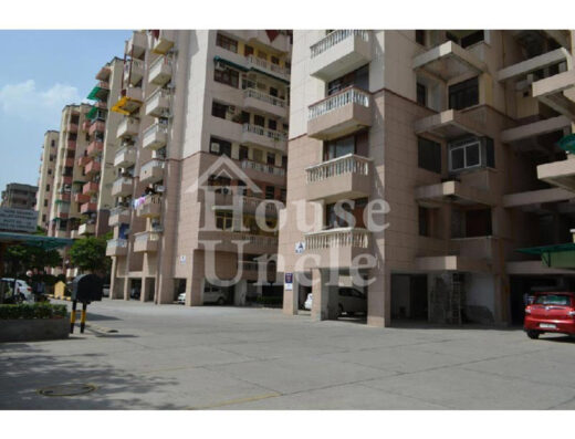 4 BHK Apartment/Flat For Rent In Hare Krishna Vally Apartment (The Peoples Conservative CGHS Ltd.), Plot No. 10, Sector 18, Dwarka, New Delhi - 2200 Sq. Ft.